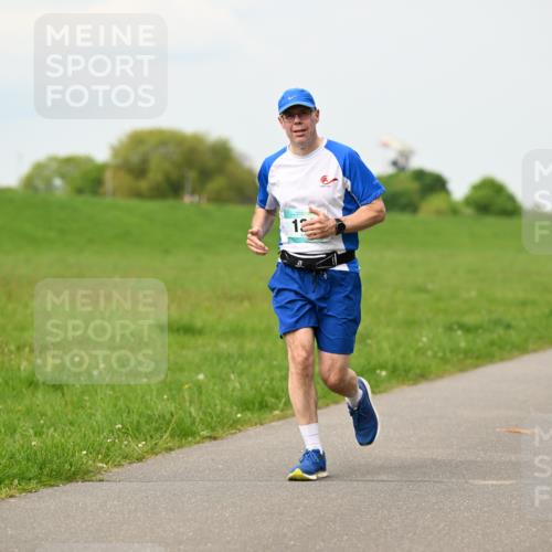 10.05.2026 - 8. Wedeler Halbmarathon Dr. Thomas Lammeyer http://msf.ph/oto/9701130 10.05.2026 11:41:56 Laufen  meine-sportfotos.de