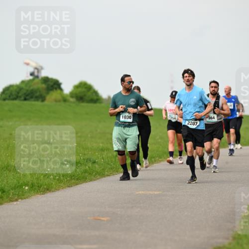 10.05.2026 - 8. Wedeler Halbmarathon Dr. Thomas Lammeyer http://msf.ph/oto/9701141 10.05.2026 11:41:58 Laufen 1030, 754, 364, 2207 meine-sportfotos.de