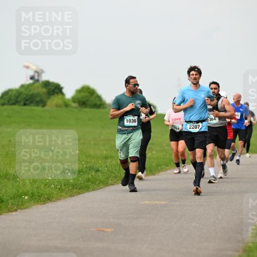 10.05.2026 - 8. Wedeler Halbmarathon Dr. Thomas Lammeyer http://msf.ph/oto/9701145 10.05.2026 11:41:58 Laufen 1030, 364, 754, 2207 meine-sportfotos.de