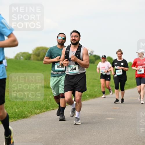 10.05.2026 - 8. Wedeler Halbmarathon Dr. Thomas Lammeyer http://msf.ph/oto/9701183 10.05.2026 11:42:04 Laufen 2207, 1030, 364, 942, 941 meine-sportfotos.de