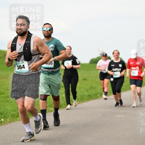 10.05.2026 - 8. Wedeler Halbmarathon Dr. Thomas Lammeyer http://msf.ph/oto/9701191 10.05.2026 11:42:06 Laufen 364, 842 meine-sportfotos.de