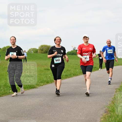 10.05.2026 - 8. Wedeler Halbmarathon Dr. Thomas Lammeyer http://msf.ph/oto/9701203 10.05.2026 11:42:08 Laufen 942, 1020 meine-sportfotos.de