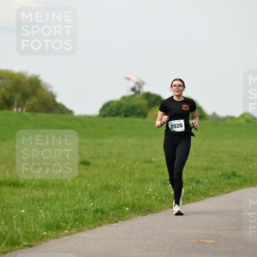 10.05.2026 - 8. Wedeler Halbmarathon Dr. Thomas Lammeyer http://msf.ph/oto/9701224 10.05.2026 11:42:13 Laufen 2026 meine-sportfotos.de