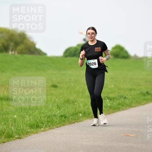 10.05.2026 - 8. Wedeler Halbmarathon Dr. Thomas Lammeyer http://msf.ph/oto/9701235 10.05.2026 11:42:14 Laufen 2026, 120 meine-sportfotos.de