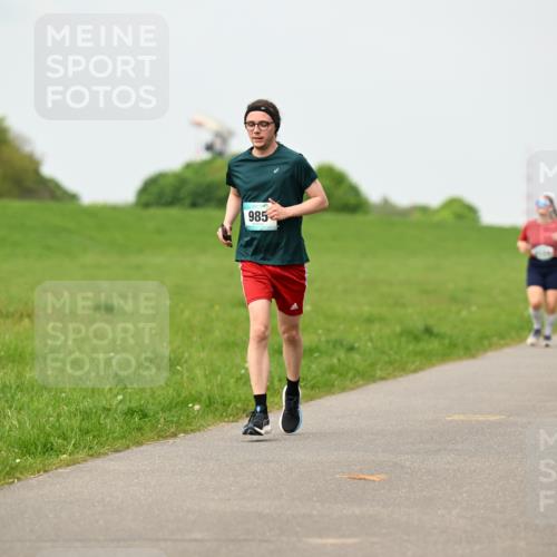 10.05.2026 - 8. Wedeler Halbmarathon Dr. Thomas Lammeyer http://msf.ph/oto/9701254 10.05.2026 11:42:22 Laufen 985 meine-sportfotos.de