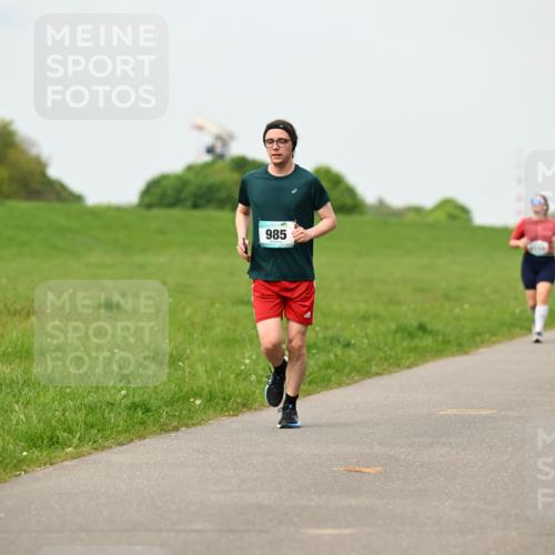 10.05.2026 - 8. Wedeler Halbmarathon Dr. Thomas Lammeyer http://msf.ph/oto/9701255 10.05.2026 11:42:22 Laufen 985 meine-sportfotos.de