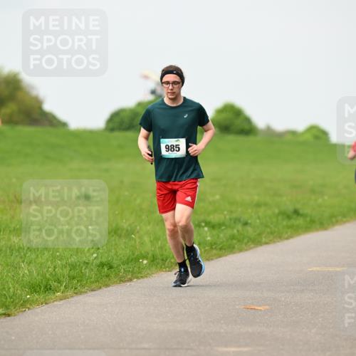 10.05.2026 - 8. Wedeler Halbmarathon Dr. Thomas Lammeyer http://msf.ph/oto/9701258 10.05.2026 11:42:22 Laufen 985 meine-sportfotos.de
