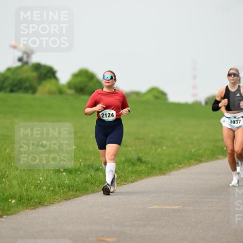 10.05.2026 - 8. Wedeler Halbmarathon Dr. Thomas Lammeyer http://msf.ph/oto/9701277 10.05.2026 11:42:27 Laufen 2124, 2037 meine-sportfotos.de