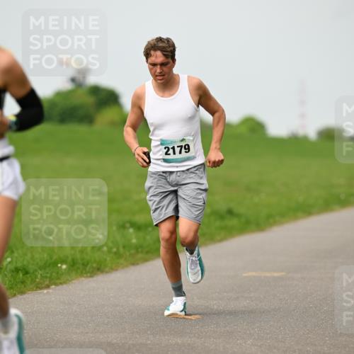 10.05.2026 - 8. Wedeler Halbmarathon Dr. Thomas Lammeyer http://msf.ph/oto/9701308 10.05.2026 11:42:32 Laufen 2179, 2037 meine-sportfotos.de