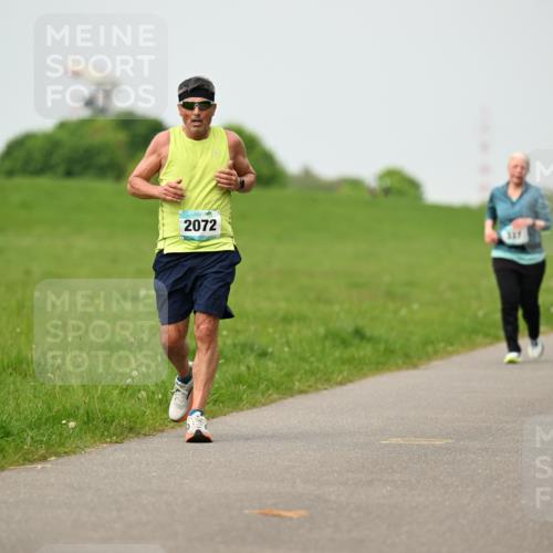 10.05.2026 - 8. Wedeler Halbmarathon Dr. Thomas Lammeyer http://msf.ph/oto/9701330 10.05.2026 11:42:43 Laufen 2072 meine-sportfotos.de
