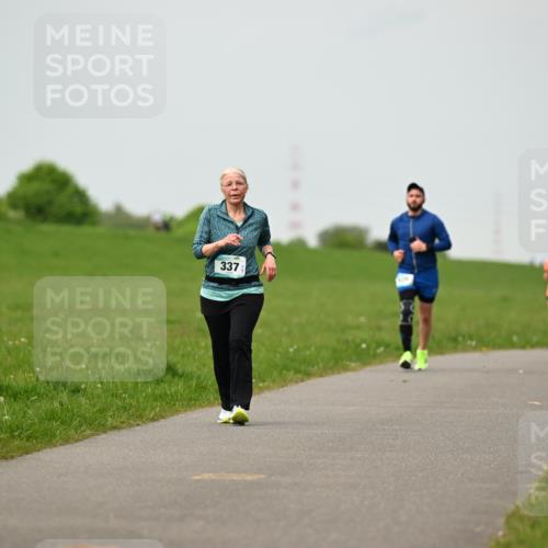 10.05.2026 - 8. Wedeler Halbmarathon Dr. Thomas Lammeyer http://msf.ph/oto/9701344 10.05.2026 11:42:46 Laufen 337 meine-sportfotos.de