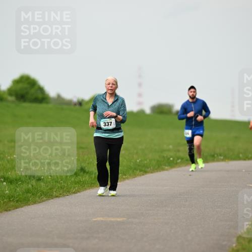 10.05.2026 - 8. Wedeler Halbmarathon Dr. Thomas Lammeyer http://msf.ph/oto/9701346 10.05.2026 11:42:46 Laufen 337, 529 meine-sportfotos.de