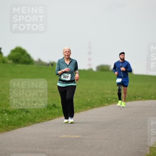10.05.2026 - 8. Wedeler Halbmarathon Dr. Thomas Lammeyer http://msf.ph/oto/9701349 10.05.2026 11:42:47 Laufen 337 meine-sportfotos.de
