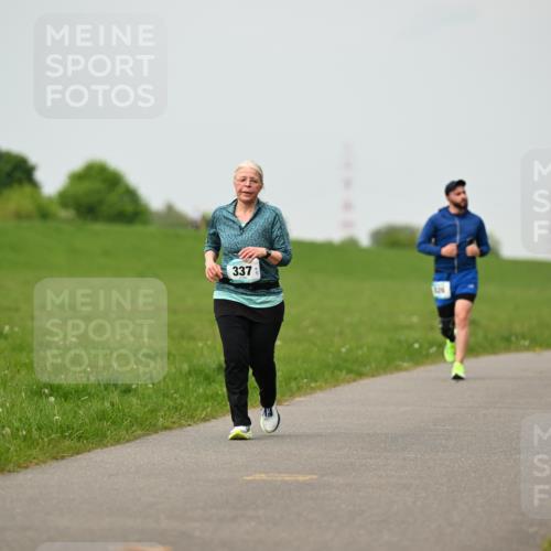 10.05.2026 - 8. Wedeler Halbmarathon Dr. Thomas Lammeyer http://msf.ph/oto/9701353 10.05.2026 11:42:47 Laufen 337 meine-sportfotos.de