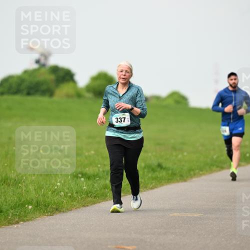 10.05.2026 - 8. Wedeler Halbmarathon Dr. Thomas Lammeyer http://msf.ph/oto/9701369 10.05.2026 11:42:49 Laufen 337 meine-sportfotos.de