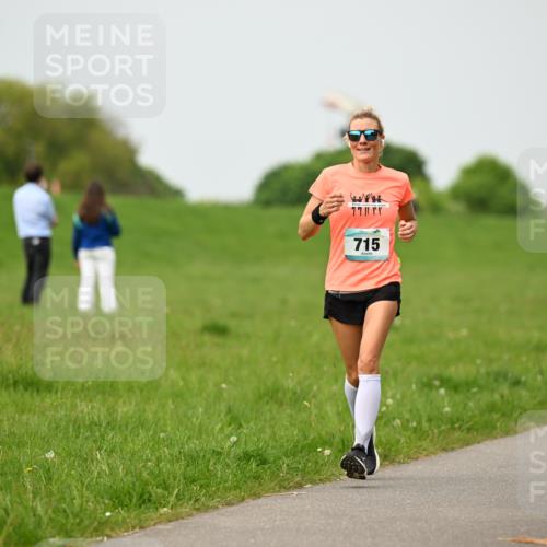 10.05.2026 - 8. Wedeler Halbmarathon Dr. Thomas Lammeyer http://msf.ph/oto/9701413 10.05.2026 11:43:02 Laufen 715 meine-sportfotos.de