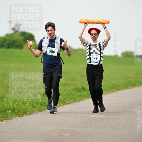 10.05.2026 - 8. Wedeler Halbmarathon Dr. Thomas Lammeyer http://msf.ph/oto/9701586 10.05.2026 11:44:07 Laufen 380, 2230, 379 meine-sportfotos.de