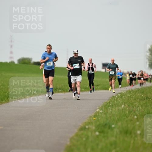 10.05.2026 - 8. Wedeler Halbmarathon Dr. Thomas Lammeyer http://msf.ph/oto/9701642 10.05.2026 11:44:18 Laufen 2114 meine-sportfotos.de
