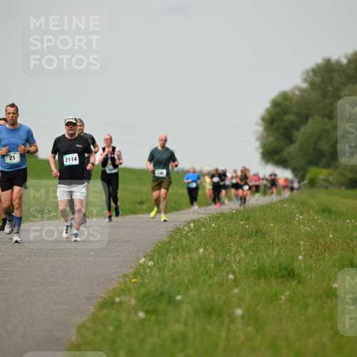 10.05.2026 - 8. Wedeler Halbmarathon Dr. Thomas Lammeyer http://msf.ph/oto/9701644 10.05.2026 11:44:19 Laufen 2114 meine-sportfotos.de
