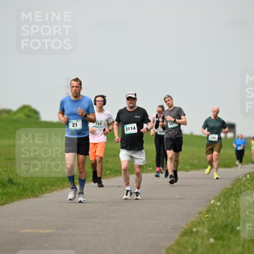 10.05.2026 - 8. Wedeler Halbmarathon Dr. Thomas Lammeyer http://msf.ph/oto/9701657 10.05.2026 11:44:22 Laufen 723, 101, 2114, 140 meine-sportfotos.de