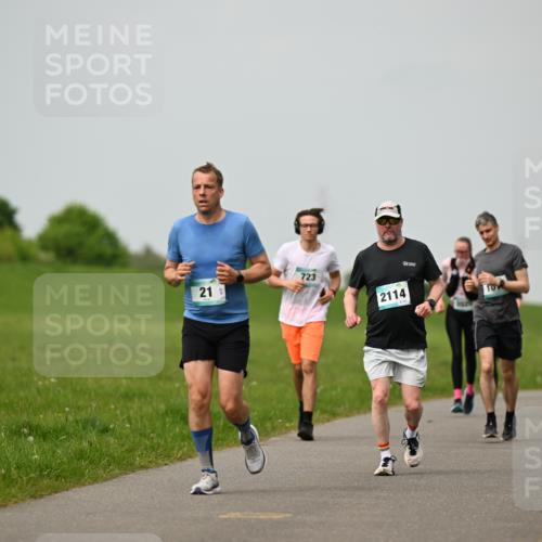 10.05.2026 - 8. Wedeler Halbmarathon Dr. Thomas Lammeyer http://msf.ph/oto/9701667 10.05.2026 11:44:24 Laufen 723, 2114, 140 meine-sportfotos.de