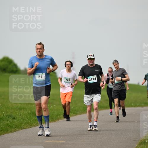 10.05.2026 - 8. Wedeler Halbmarathon Dr. Thomas Lammeyer http://msf.ph/oto/9701668 10.05.2026 11:44:24 Laufen 723, 2114, 142, 140 meine-sportfotos.de