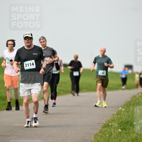 10.05.2026 - 8. Wedeler Halbmarathon Dr. Thomas Lammeyer http://msf.ph/oto/9701686 10.05.2026 11:44:27 Laufen 2114 meine-sportfotos.de