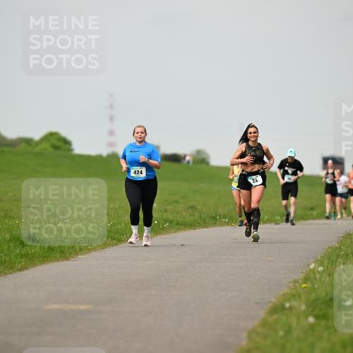 10.05.2026 - 8. Wedeler Halbmarathon Dr. Thomas Lammeyer http://msf.ph/oto/9701740 10.05.2026 11:44:43 Laufen 424 meine-sportfotos.de