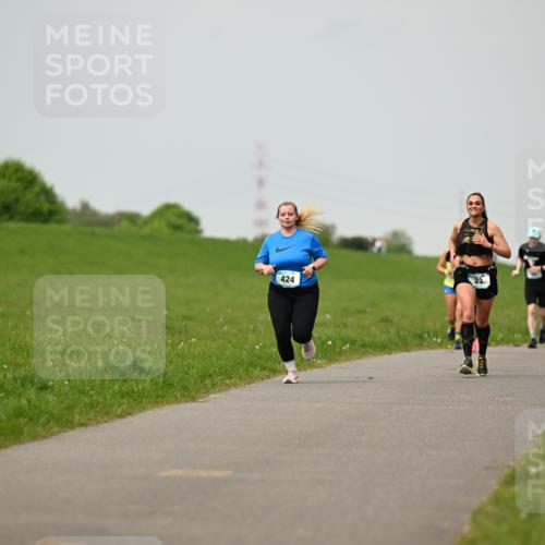 10.05.2026 - 8. Wedeler Halbmarathon Dr. Thomas Lammeyer http://msf.ph/oto/9701742 10.05.2026 11:44:43 Laufen 424 meine-sportfotos.de
