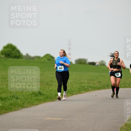 10.05.2026 - 8. Wedeler Halbmarathon Dr. Thomas Lammeyer http://msf.ph/oto/9701752 10.05.2026 11:44:45 Laufen 424 meine-sportfotos.de