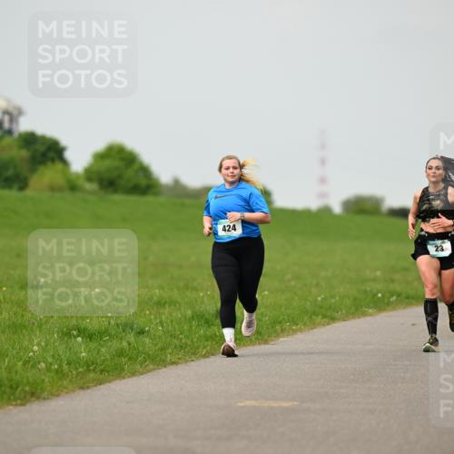 10.05.2026 - 8. Wedeler Halbmarathon Dr. Thomas Lammeyer http://msf.ph/oto/9701762 10.05.2026 11:44:46 Laufen 424 meine-sportfotos.de