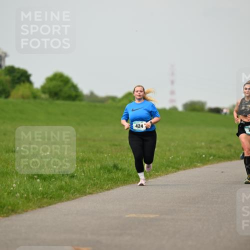10.05.2026 - 8. Wedeler Halbmarathon Dr. Thomas Lammeyer http://msf.ph/oto/9701763 10.05.2026 11:44:46 Laufen 424 meine-sportfotos.de