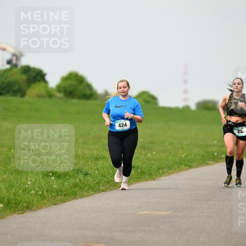 10.05.2026 - 8. Wedeler Halbmarathon Dr. Thomas Lammeyer http://msf.ph/oto/9701765 10.05.2026 11:44:47 Laufen 424 meine-sportfotos.de