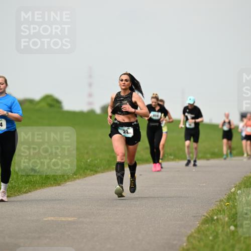 10.05.2026 - 8. Wedeler Halbmarathon Dr. Thomas Lammeyer http://msf.ph/oto/9701766 10.05.2026 11:44:48 Laufen 424, 406 meine-sportfotos.de