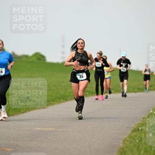 10.05.2026 - 8. Wedeler Halbmarathon Dr. Thomas Lammeyer http://msf.ph/oto/9701770 10.05.2026 11:44:48 Laufen 424 meine-sportfotos.de