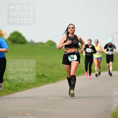 10.05.2026 - 8. Wedeler Halbmarathon Dr. Thomas Lammeyer http://msf.ph/oto/9701781 10.05.2026 11:44:50 Laufen 424 meine-sportfotos.de