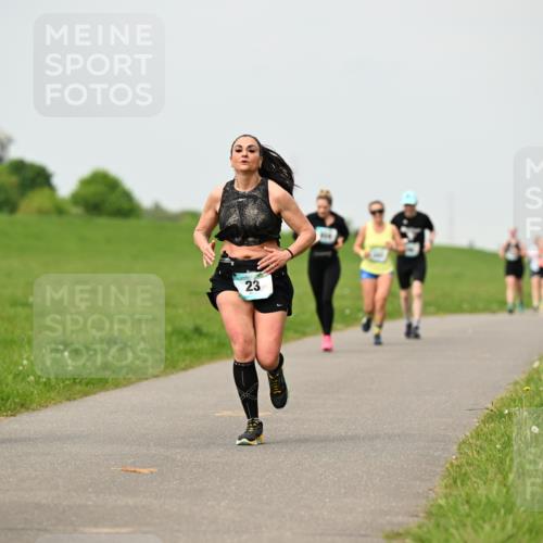 10.05.2026 - 8. Wedeler Halbmarathon Dr. Thomas Lammeyer http://msf.ph/oto/9701789 10.05.2026 11:44:51 Laufen 424 meine-sportfotos.de