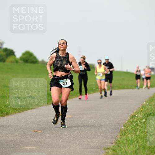 10.05.2026 - 8. Wedeler Halbmarathon Dr. Thomas Lammeyer http://msf.ph/oto/9701792 10.05.2026 11:44:51 Laufen 424 meine-sportfotos.de