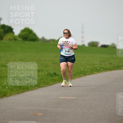 10.05.2026 - 8. Wedeler Halbmarathon Dr. Thomas Lammeyer http://msf.ph/oto/9701870 10.05.2026 11:45:16 Laufen 2161 meine-sportfotos.de