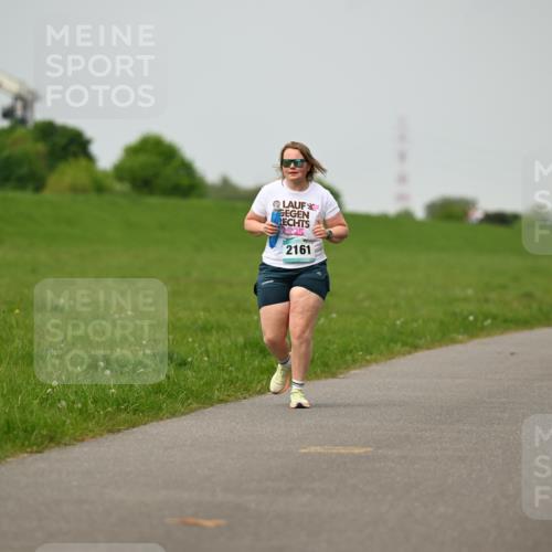 10.05.2026 - 8. Wedeler Halbmarathon Dr. Thomas Lammeyer http://msf.ph/oto/9701877 10.05.2026 11:45:17 Laufen 2025, 2161 meine-sportfotos.de