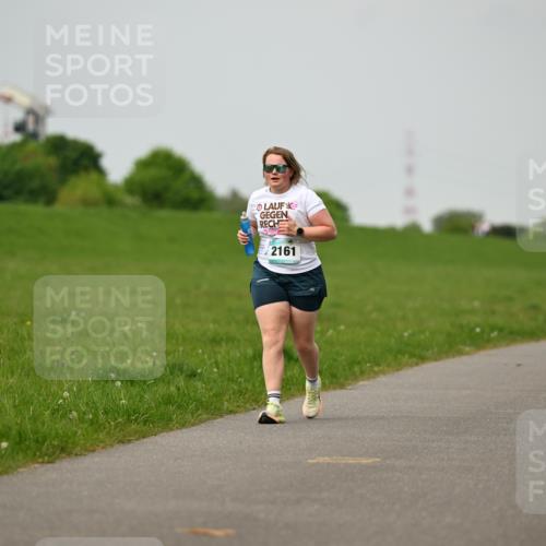 10.05.2026 - 8. Wedeler Halbmarathon Dr. Thomas Lammeyer http://msf.ph/oto/9701878 10.05.2026 11:45:17 Laufen 2161 meine-sportfotos.de