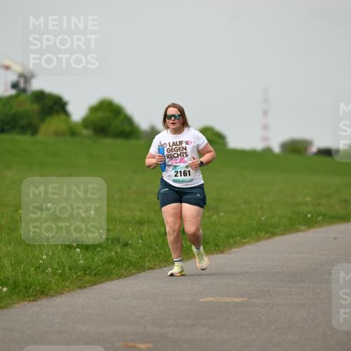 10.05.2026 - 8. Wedeler Halbmarathon Dr. Thomas Lammeyer http://msf.ph/oto/9701879 10.05.2026 11:45:17 Laufen 2161 meine-sportfotos.de