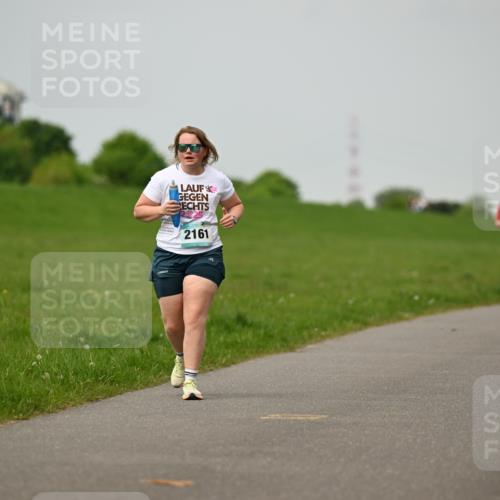 10.05.2026 - 8. Wedeler Halbmarathon Dr. Thomas Lammeyer http://msf.ph/oto/9701887 10.05.2026 11:45:18 Laufen 2161 meine-sportfotos.de
