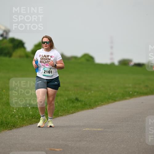 10.05.2026 - 8. Wedeler Halbmarathon Dr. Thomas Lammeyer http://msf.ph/oto/9701892 10.05.2026 11:45:19 Laufen 2161 meine-sportfotos.de