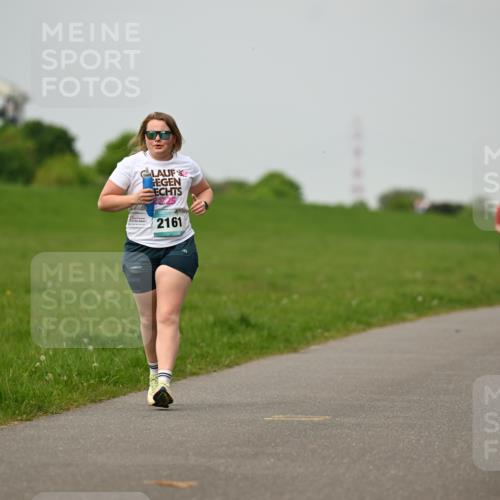 10.05.2026 - 8. Wedeler Halbmarathon Dr. Thomas Lammeyer http://msf.ph/oto/9701893 10.05.2026 11:45:19 Laufen 2161 meine-sportfotos.de