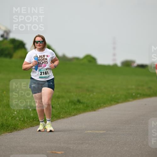 10.05.2026 - 8. Wedeler Halbmarathon Dr. Thomas Lammeyer http://msf.ph/oto/9701897 10.05.2026 11:45:19 Laufen 2161 meine-sportfotos.de