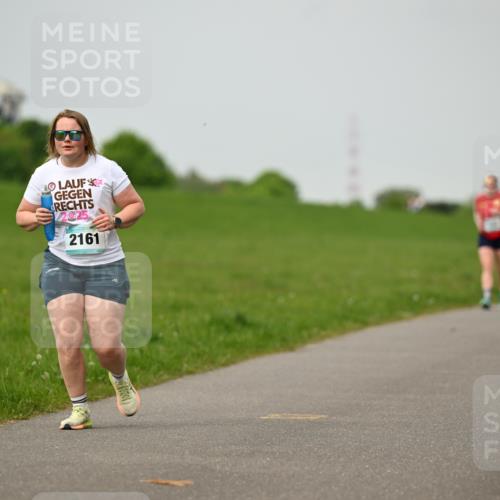 10.05.2026 - 8. Wedeler Halbmarathon Dr. Thomas Lammeyer http://msf.ph/oto/9701904 10.05.2026 11:45:20 Laufen 2025, 2161 meine-sportfotos.de