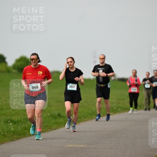 10.05.2026 - 8. Wedeler Halbmarathon Dr. Thomas Lammeyer http://msf.ph/oto/9701909 10.05.2026 11:45:33 Laufen 948, 267 meine-sportfotos.de