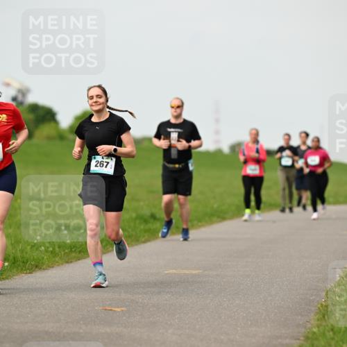 10.05.2026 - 8. Wedeler Halbmarathon Dr. Thomas Lammeyer http://msf.ph/oto/9701924 10.05.2026 11:45:36 Laufen 948, 267 meine-sportfotos.de
