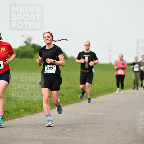 10.05.2026 - 8. Wedeler Halbmarathon Dr. Thomas Lammeyer http://msf.ph/oto/9701929 10.05.2026 11:45:36 Laufen 948, 267 meine-sportfotos.de